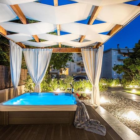 Meteora Boutique Villa E カランバカ エクステリア 写真