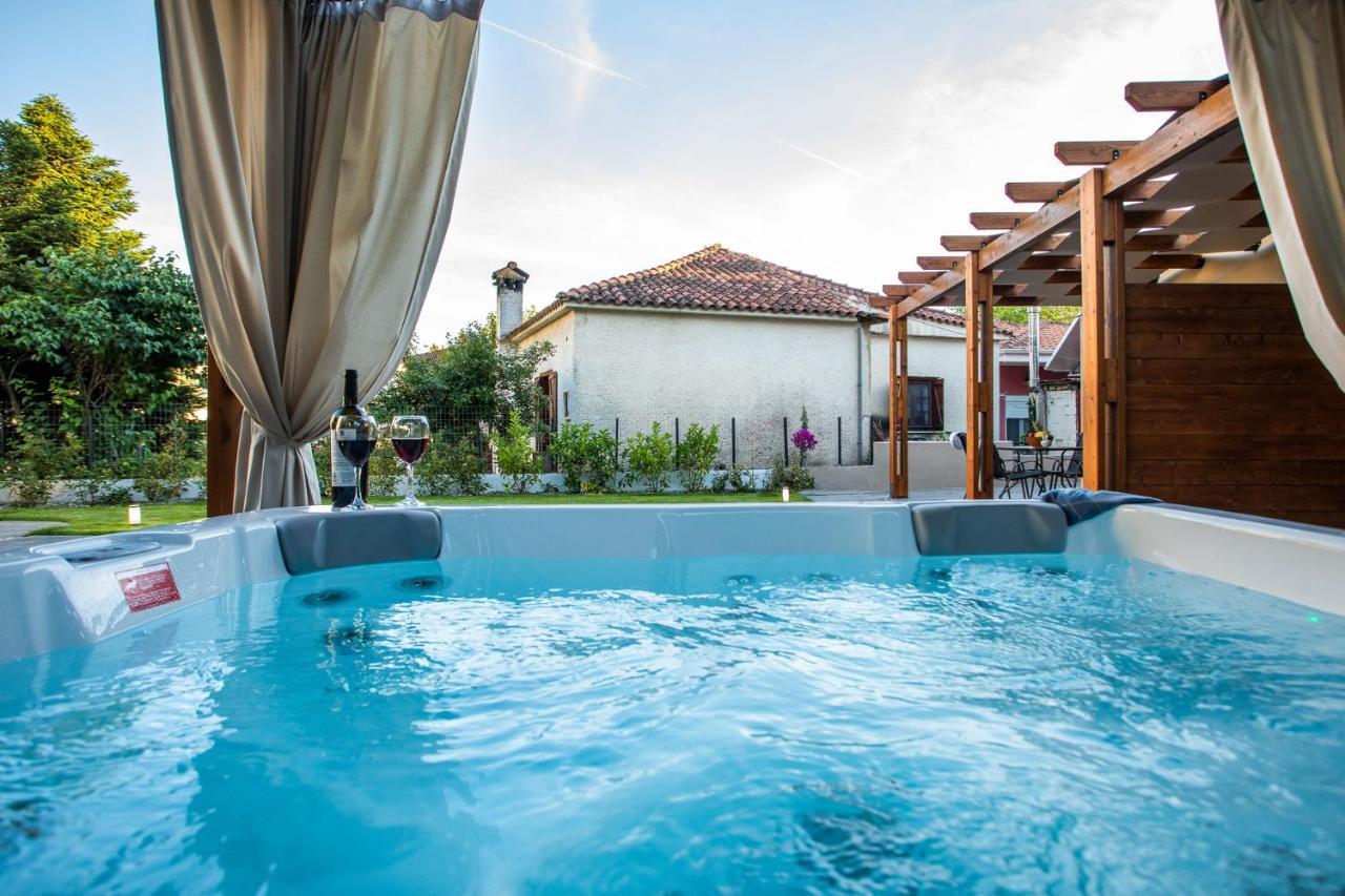 Meteora Boutique Villa E カランバカ エクステリア 写真